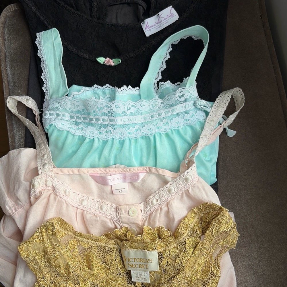 Vintage Bundle - VS & Gloria Vanderbilt Dresses and Tops